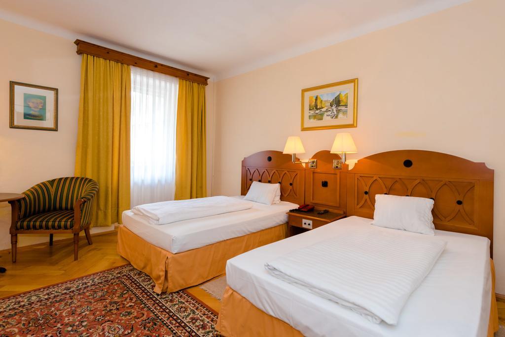 Landhotel Groggerhof Obdach Esterno foto